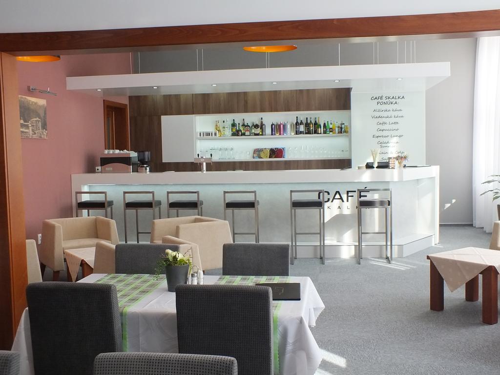Hotel Skalka Rajecké Teplice Esterno foto