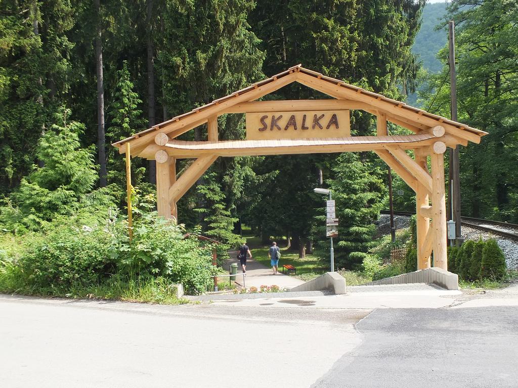 Hotel Skalka Rajecké Teplice Esterno foto