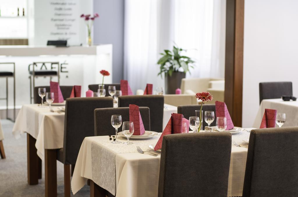 Hotel Skalka Rajecké Teplice Esterno foto